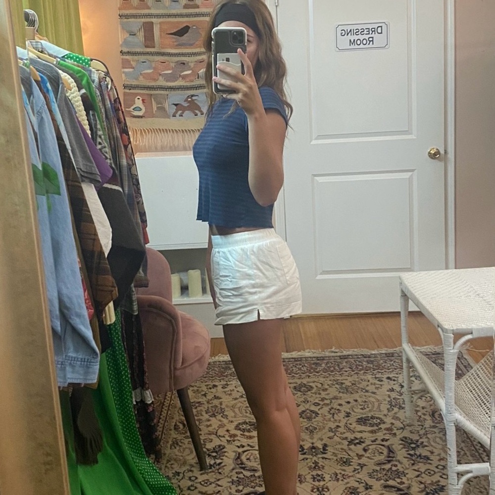 Brandy Melville Hailie Stripe Top Navy Blue Raw Hem - Picture 4 of 8